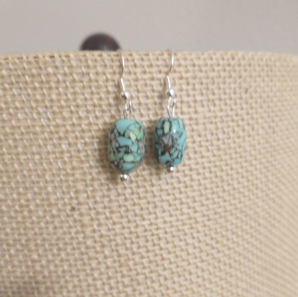 Earrings - Picture 4 of 4